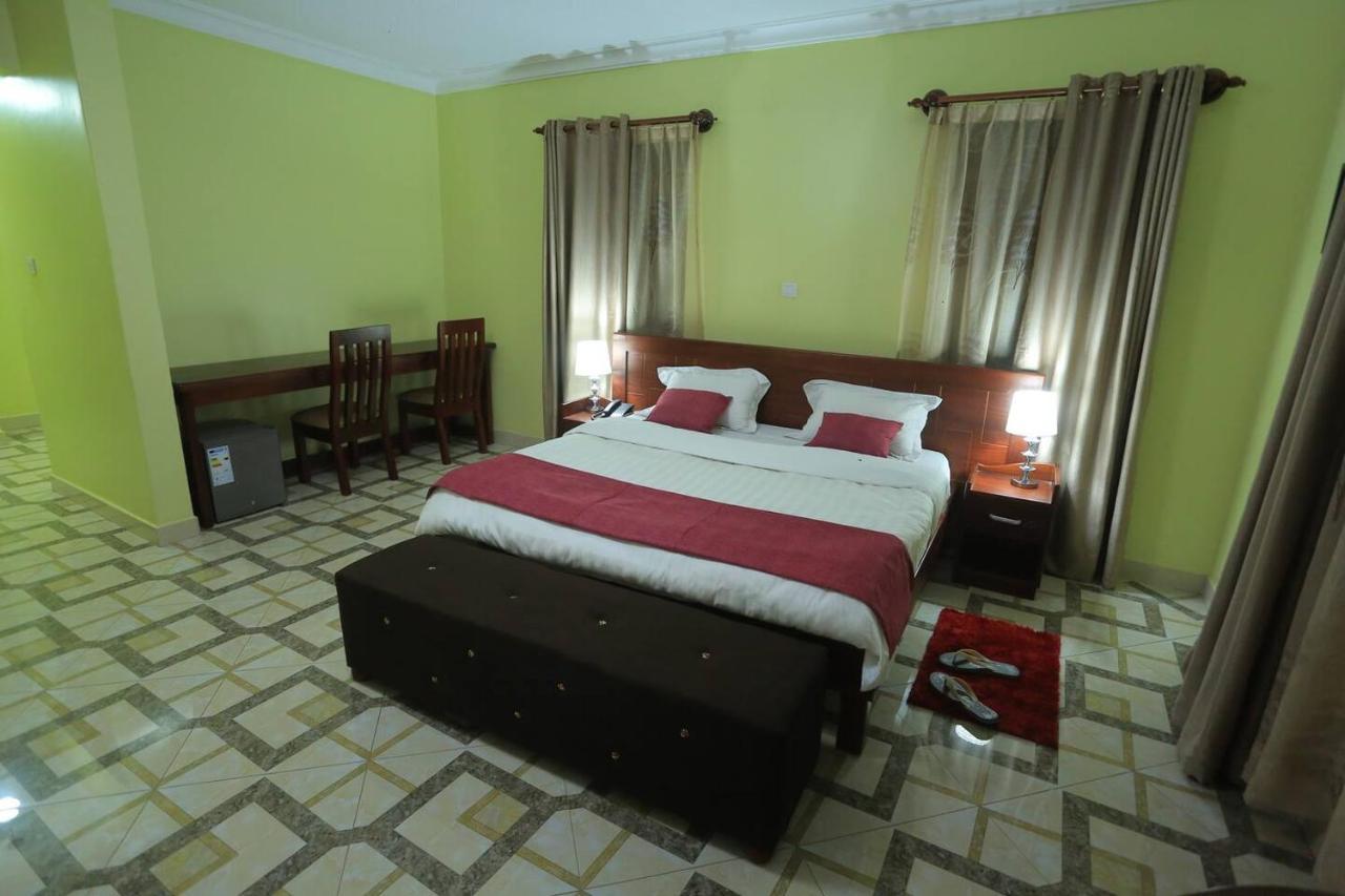 Precious Villas Lubowa Экстерьер фото