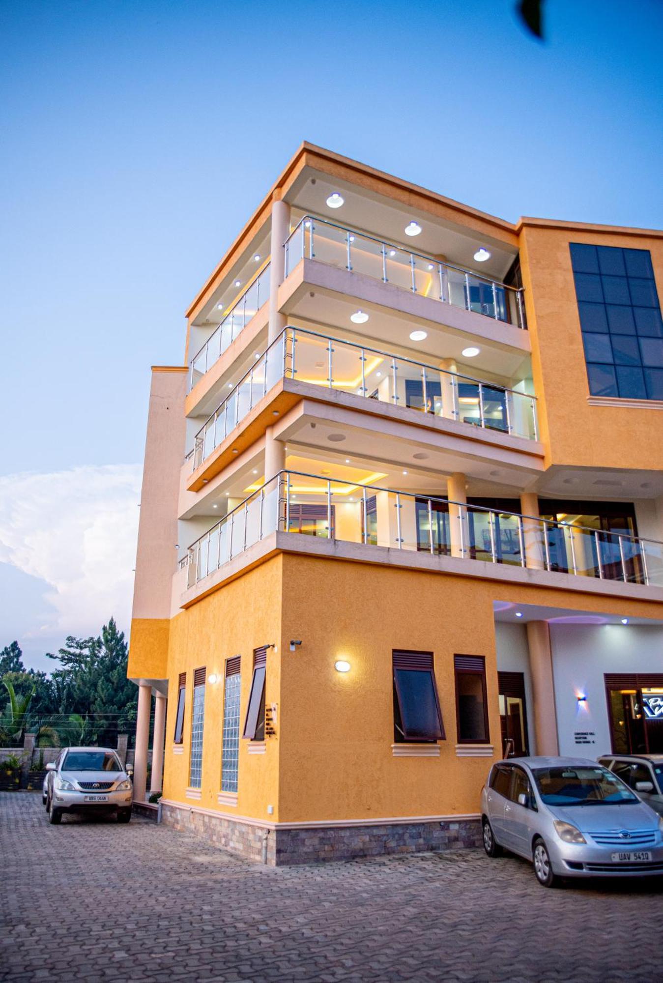Precious Villas Lubowa Экстерьер фото